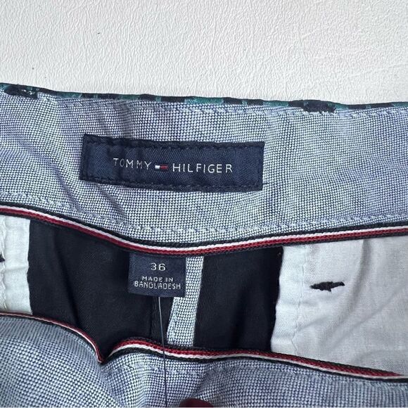 Tommy Hilfiger | NWT THāFlex 9ā InseamāShorts - Picture 4 of 8